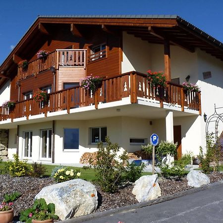 Chalet Des Alpes Bed & Breakfast Crans-Montana Exterior photo