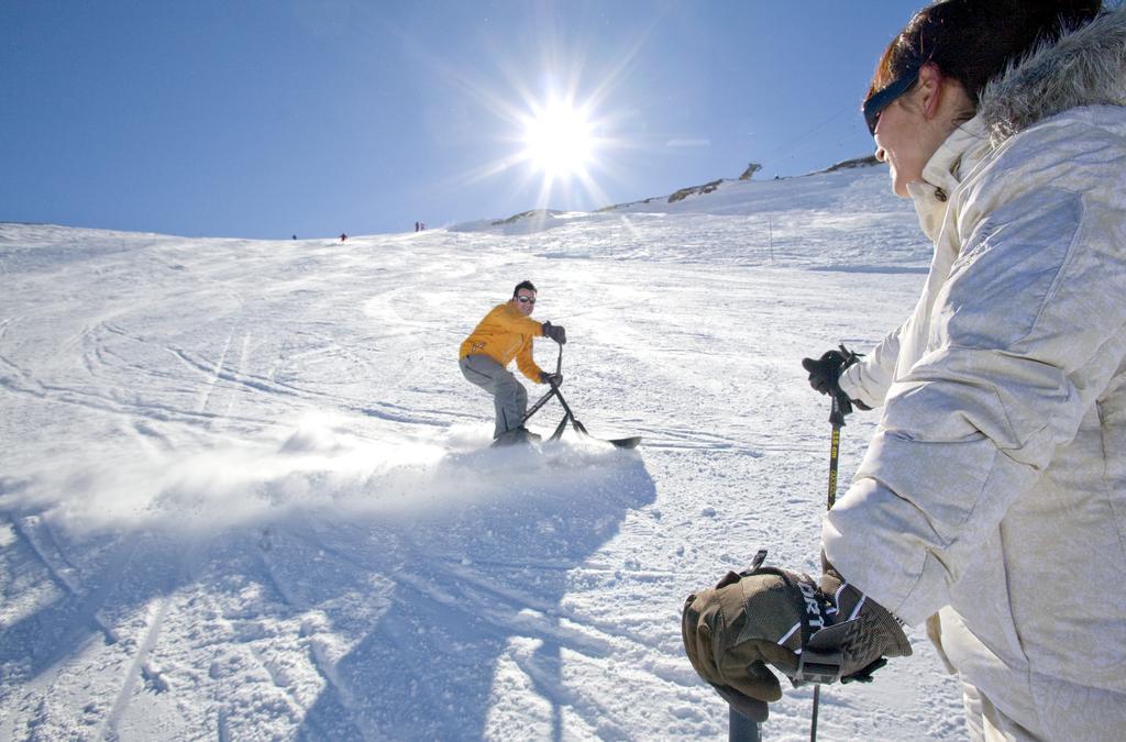 Chalet Des Alpes Bed & Breakfast Crans-Montana Exterior photo